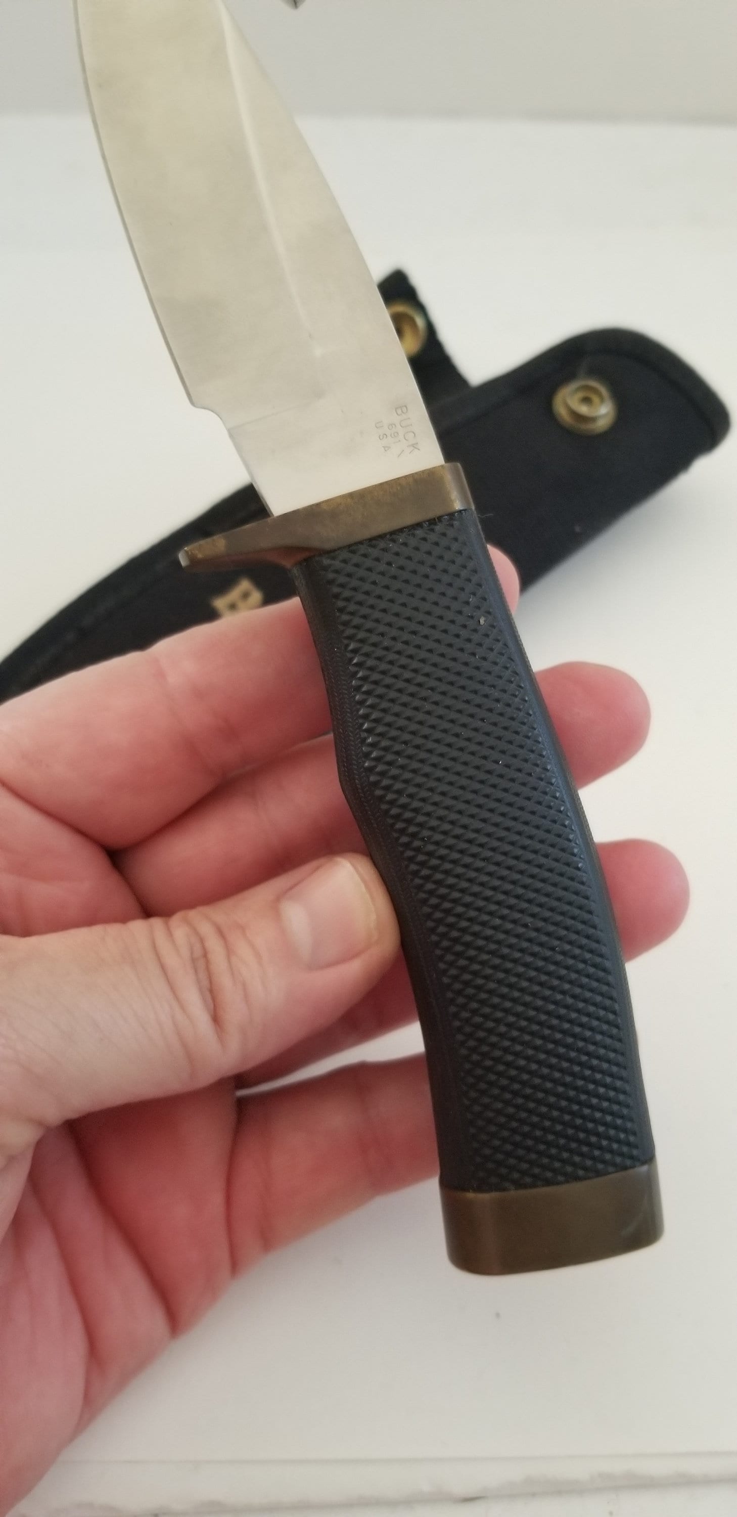 Vintage 1994 Buck 691 Zipper Hunting Knife With Guthook & Nylon 