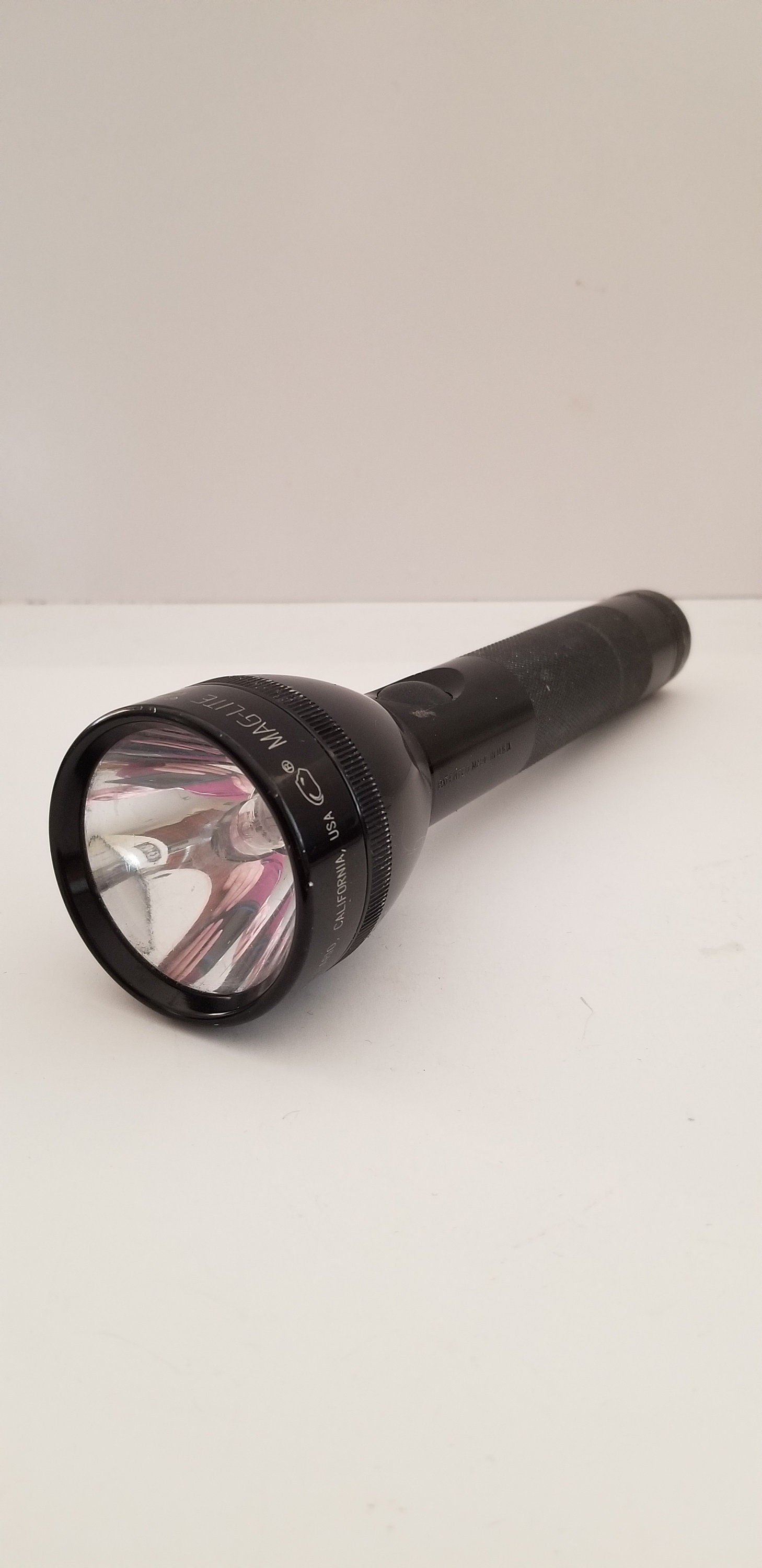 Vintage Circa 1990's Maglite Black Color Aluminum Flashlight