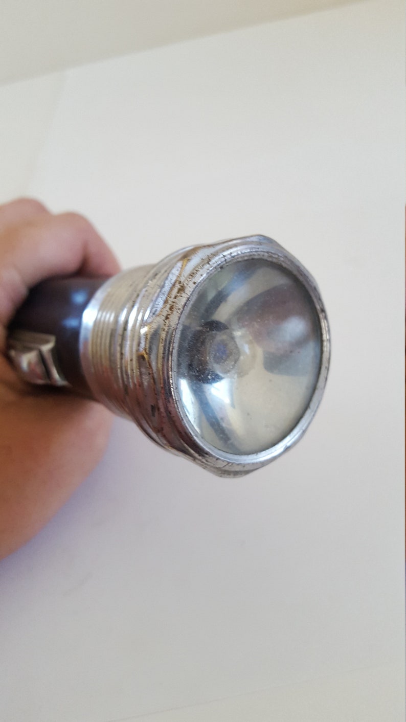 nice look Vintage circa 1925 Ray-o-vac 2 D cell working flashlight Cloud logo shows its age
