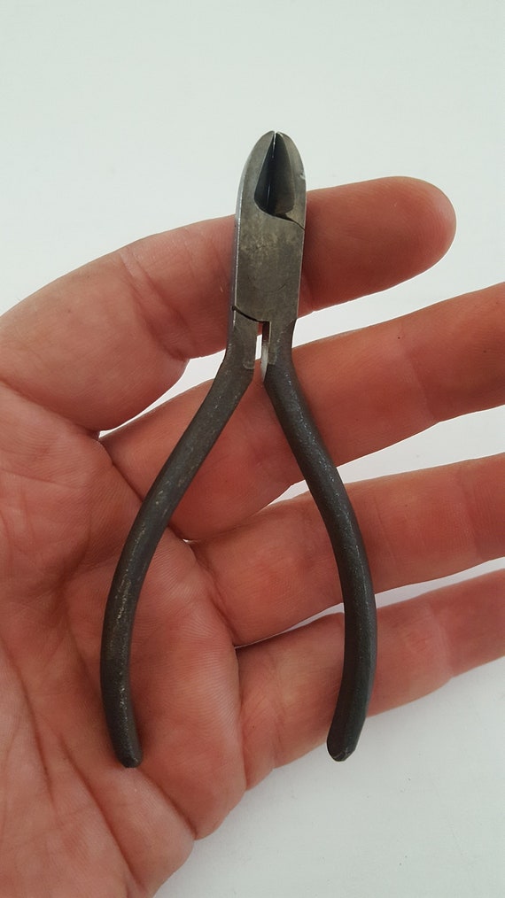 Vintage 1960's Possibly Earlier 4 Wire Cutter Pliers, Nice Clean Pair With  Clean 1/2 Cut. Unmarked -  Israel