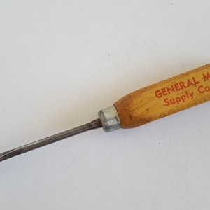 Vintage 1960&#39;s advertising screwdriver, wooden handle, General Metals Supply Company in Phoenix, Arizona