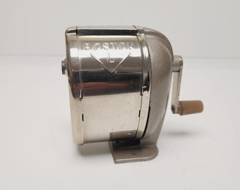 Sacapuntas individual Boston L de tamaño estándar, de 1965, limpio y pulido.