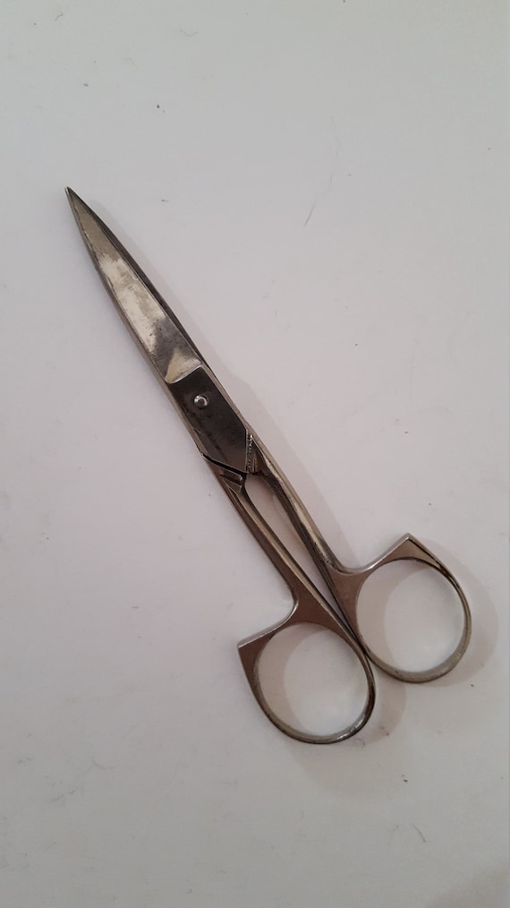 Small outlet dressmaking scissors