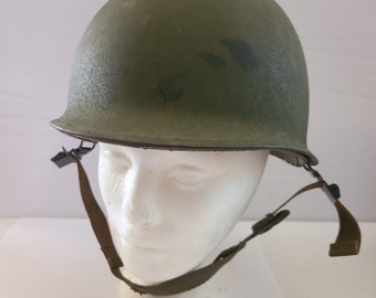 Vintage circa 1960's US Army M1 steel helmet & liner, good complete condition from estate of Vietnam War era Paratrooper