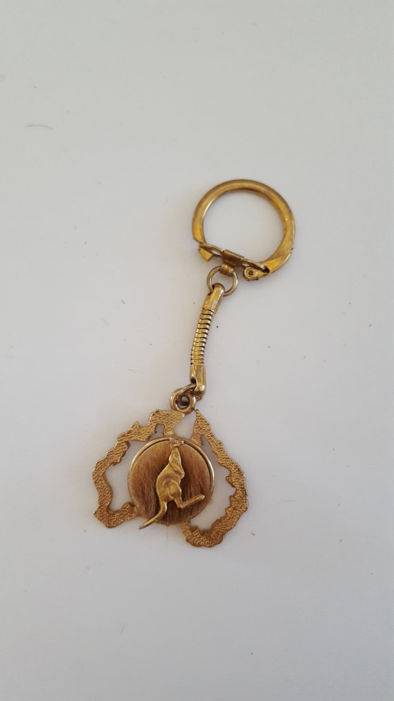 Vintage circa 1960's souvenir keychain of Australi