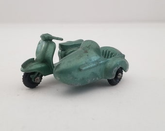 LESNEY MATCHBOX MOTORCYCLE WITH SIDECAR LAMBRETTA TV175 NO