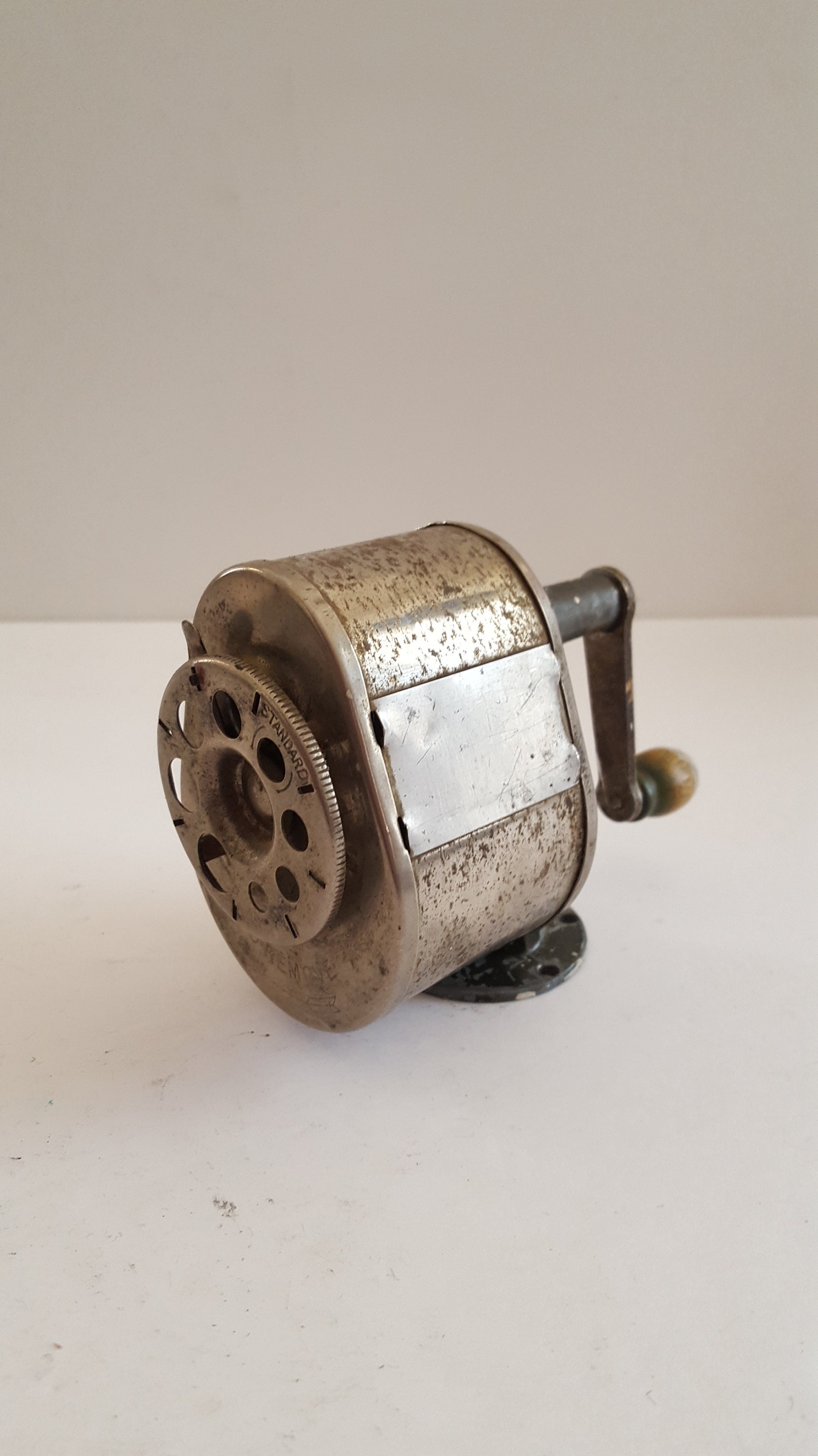 その他 BOSTON  PENCIL SHARPENER Vintage 1947 Boston KS Pencil Sharpener: Industrial Patina