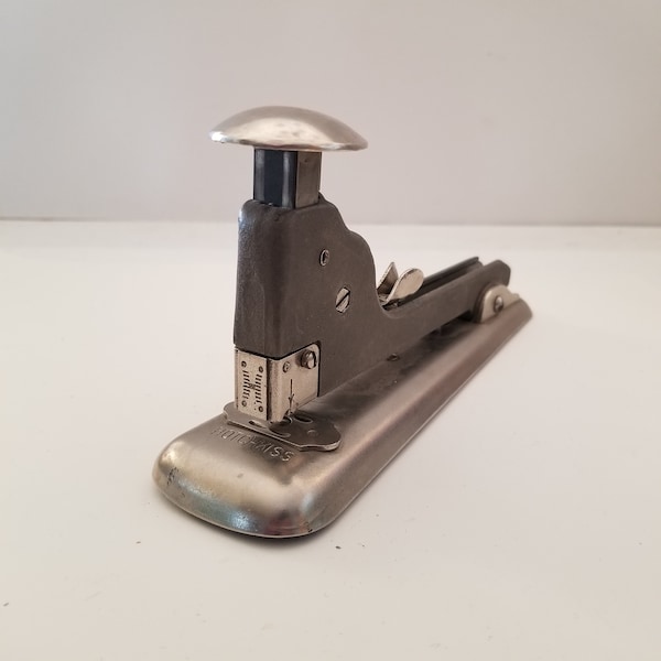 Vintage circa late 1940's Hotchkiss No.5 standard 1/2" stapler, gray powdercoat and chrome nice working condition