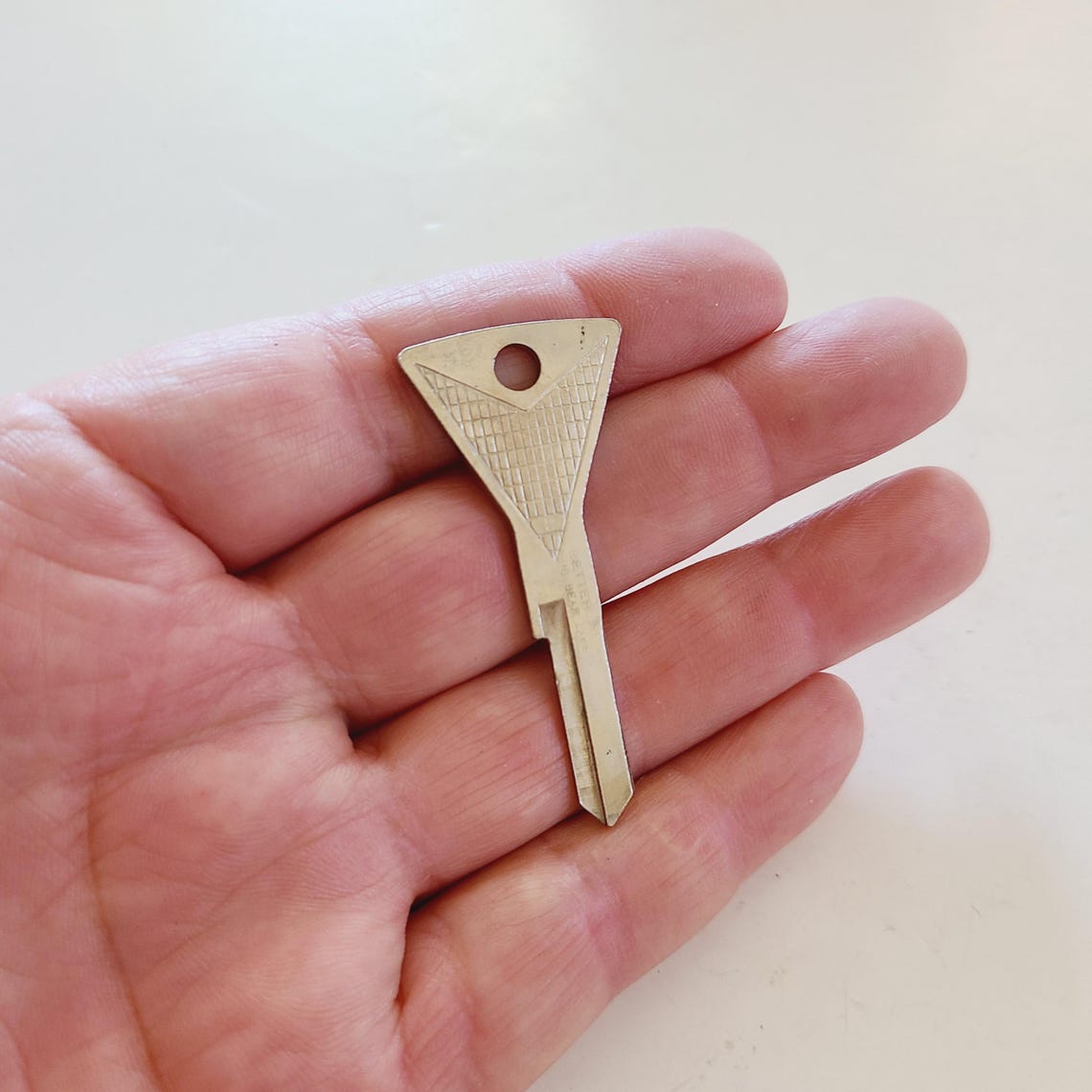 Edsel Key Vintage 1958-1960 Ford Edsel Uncut Car Key, Brass in Old Stock ...