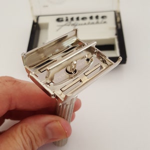 Vintage 1960 Gillette 195 Safety Razor