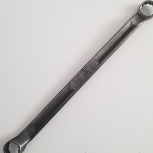 Vintage circa 1964 Snap-on Tools box end wrench 12 point GXV1618 in 1/2 and 9/16, Made in USA plain steel finish