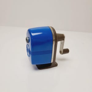 Vintage 1980&#39;s Berol pencil sharpener, repainted pastic shavings holder, single size pencil, cleaned and lubricated. Made in USA