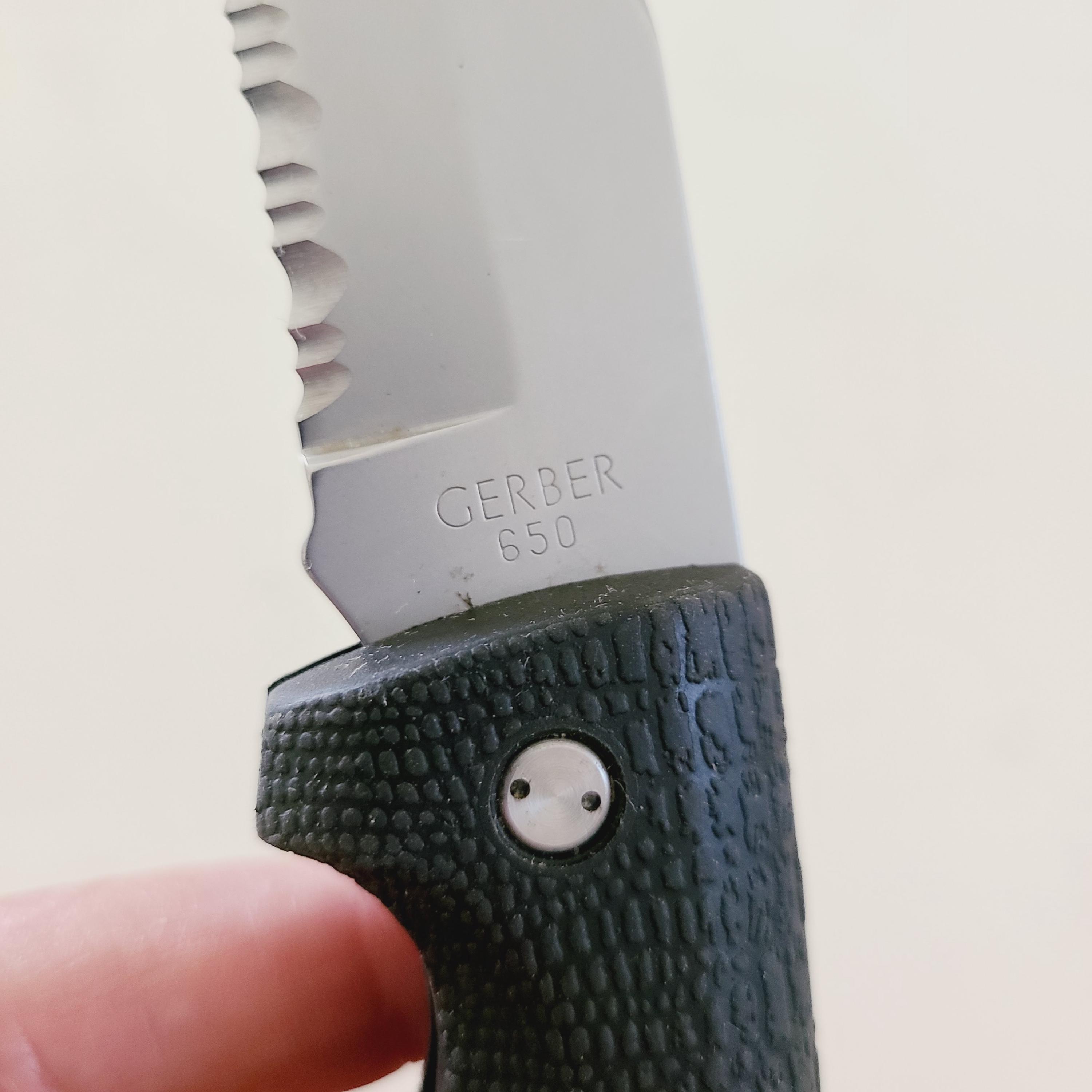 Vintage Gerber Gator Knife: Model 650 Half Serrated Blade, USA 