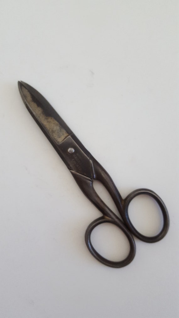 Vintage Pair of Klein Tools Inc Electricians Scissors, No.2100-7