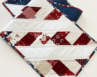 Americana Table Runner | Made in USA | American Cottage