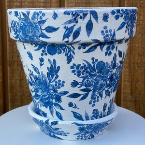 Hand Painted Terracotta Clay Flower Pot: 6 inch Decorative Planter