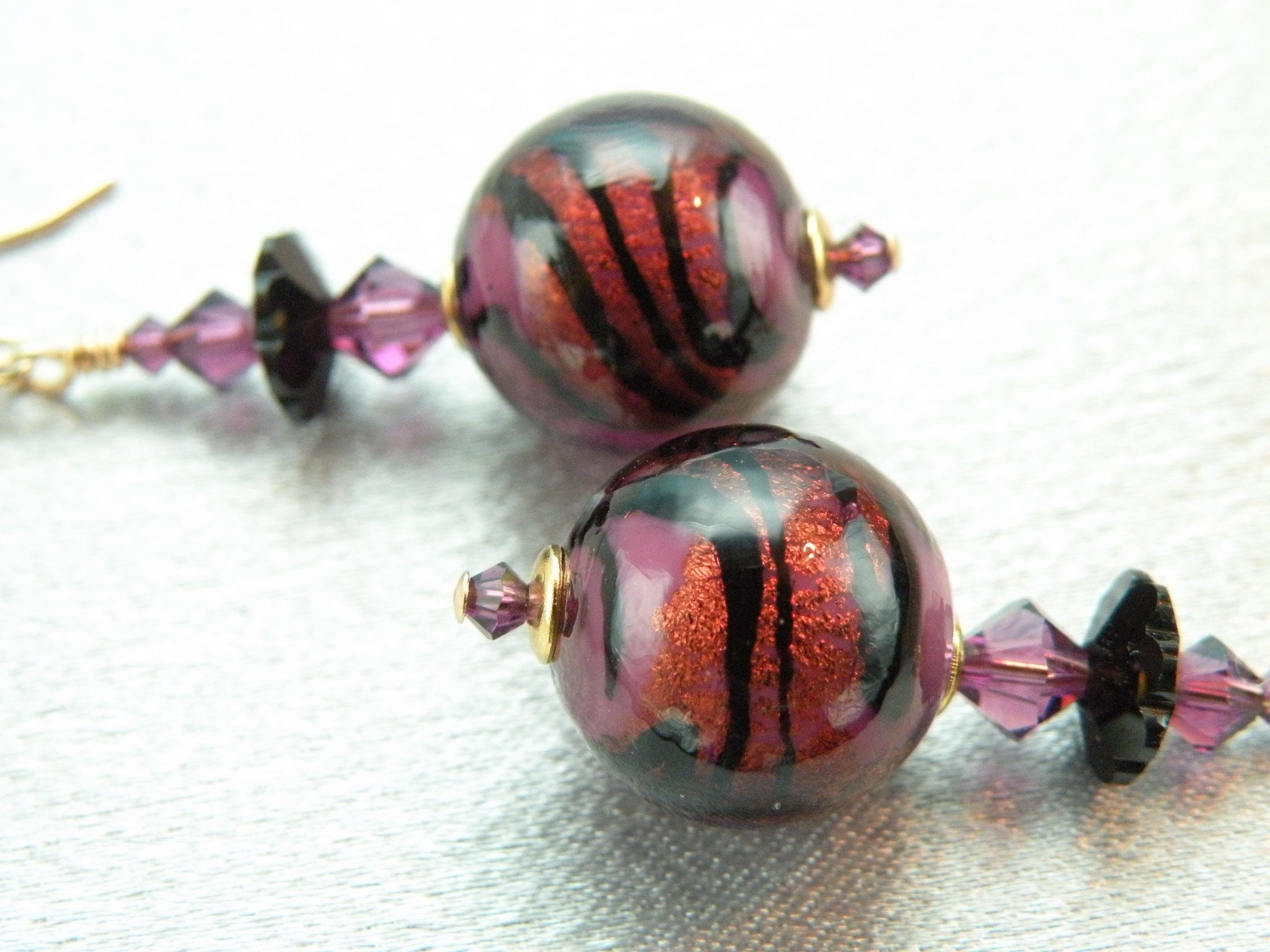 Boucles D'oreilles Pendantes En Acier Et Perles De Murano Violet - Style élégant Et Coloré
