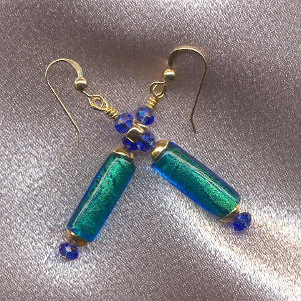 Murano Glas Ohrringe, venezianische Glas Perlen, 20x6mm Aqua & 24 Karat Goldfolie Tubes, Draht gewickelt, ohrringe, mit blauen Kristallen