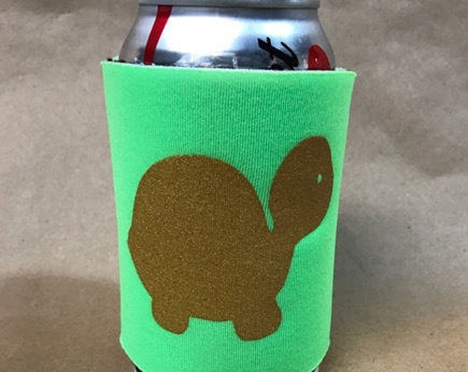 Turtle Printed Symbol Drink Huggie