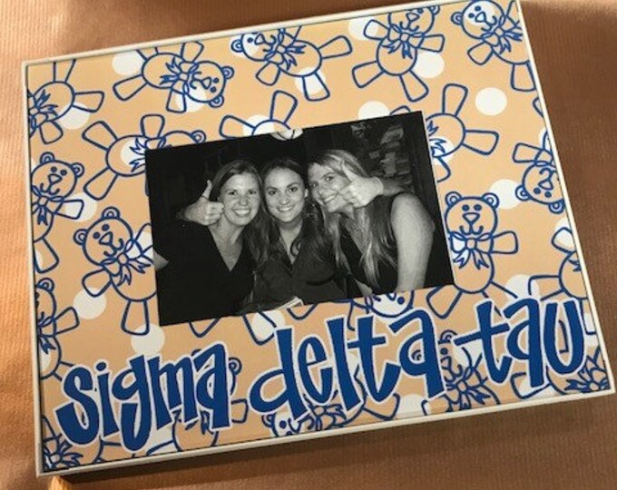 Sigma Delta Tau Mascot Frame