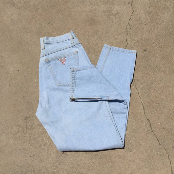 Vintage Guess Jeans // light wash jeans//high wais