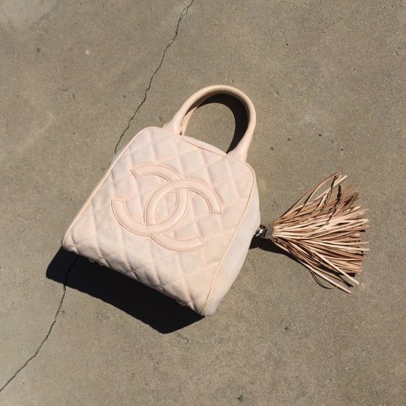 Vintage Chanel Handbag // chanel bag//chanel purse
