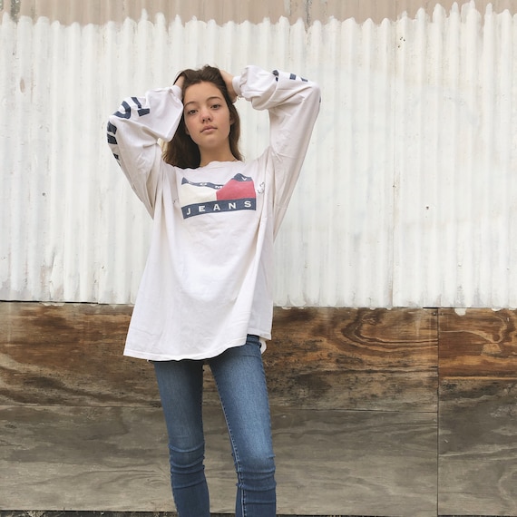 90s Tommy Hilfiger Long Sleeve // tommy spellout//