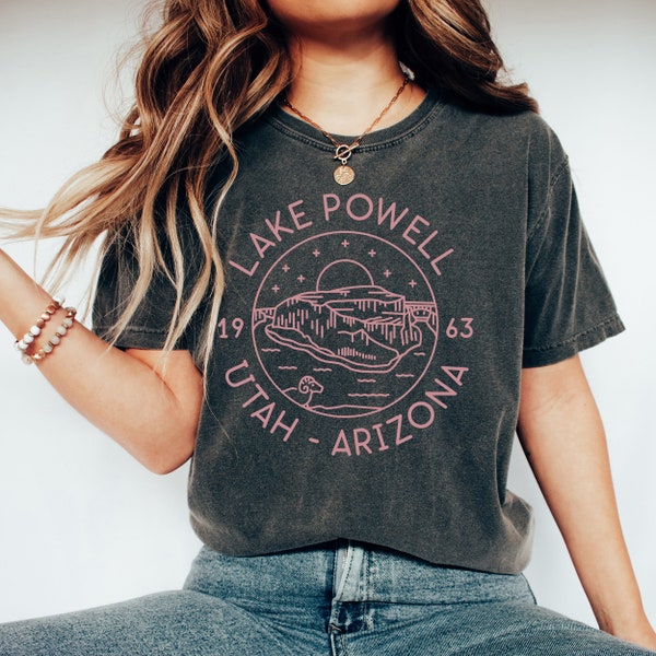 Lake Powel National Park Garment Dyed Short Sleeve Graphic Tee | Outdoors | Travel America | Vacation | Unisex Fit | Women's Tee | Adventure