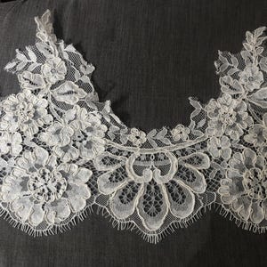 lace panels for dresses Women's White Sleeveless Solid Lace Panel Dress