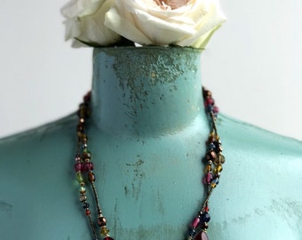 Beautiful vintage beaded necklace