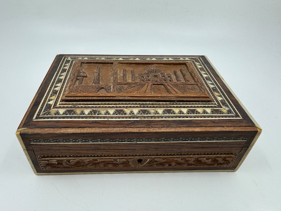 Vintage Eastern Indian Hand Carved SandalWood box… - image 2