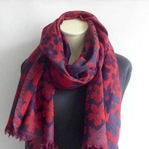 Woolen stole XXL scarf multicolour red blue flowers