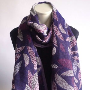 Woolen XXL scarf, stole, wool, colourful, purple, violet, dark red