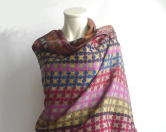 Woolen XXL scarf, stole, multicolour, dots