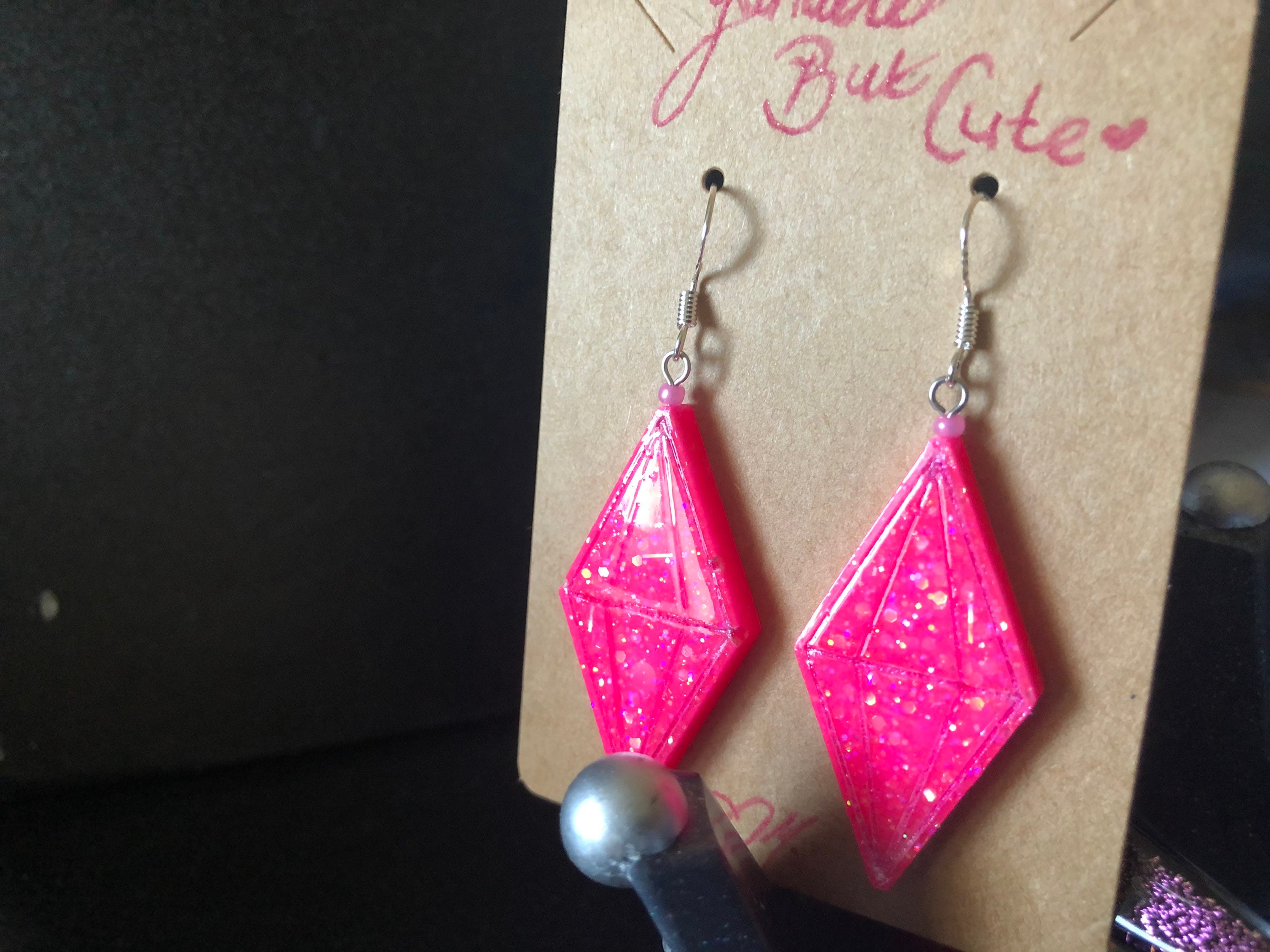 Plumbob style earrings pink/flirty emotion Etsy