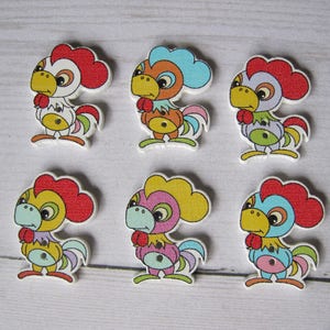 Lot de 4 boutons en bois coq coloré image 1