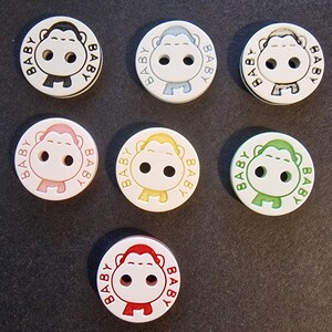 Set of 5 round baby acrylic buttons
