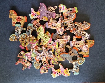 Set of 4 colored wooden horse buttons (mixed color)