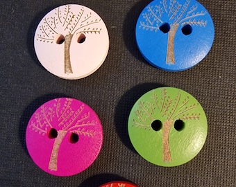 Lot de 4 boutons en bois " arbres colorés "