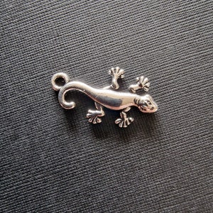 1 Lizard charm