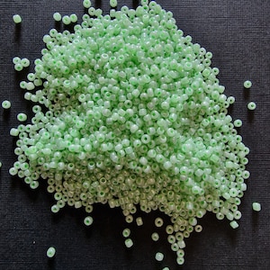 Rocailles di vetro 2 mm - VERDE CHIARO