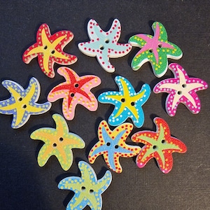 Set of 4 wooden starfish buttons