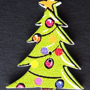 Set of 4 wooden Christmas tree buttons