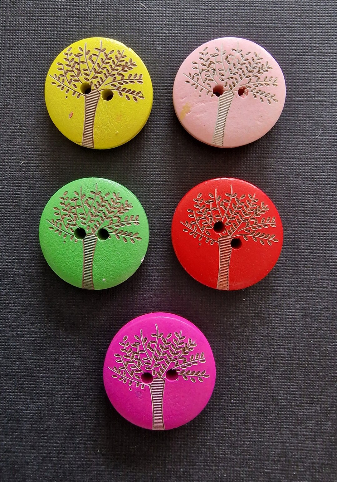Set of 2 Round Wooden Tree Buttons - Etsy