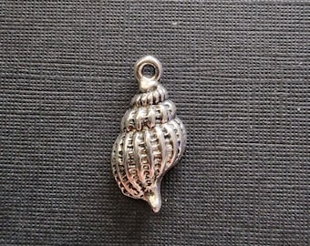 Set of 2 shell charms