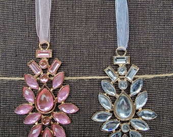 Lot de 2 Bijoux à suspendre, blanc transparent et rose