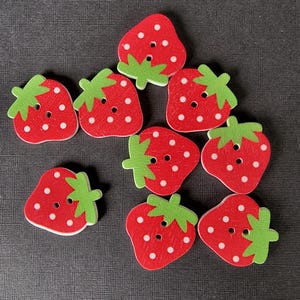 Set mit 4 Obstknöpfen aus Holz - Erdbeere