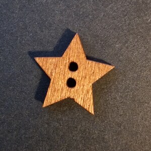 Lot de 4 boutons en bois en forme d'étoile image 2