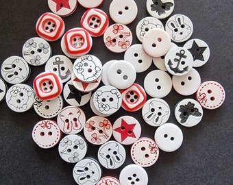 Set of 5 round buttons mixed acrylic