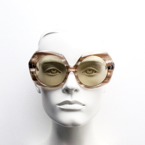 60s vintage oversized hexagon sunglasses. Phenomenal era defining womens acetate frame with luxury real glass lenses. BNWT. NOS 70s